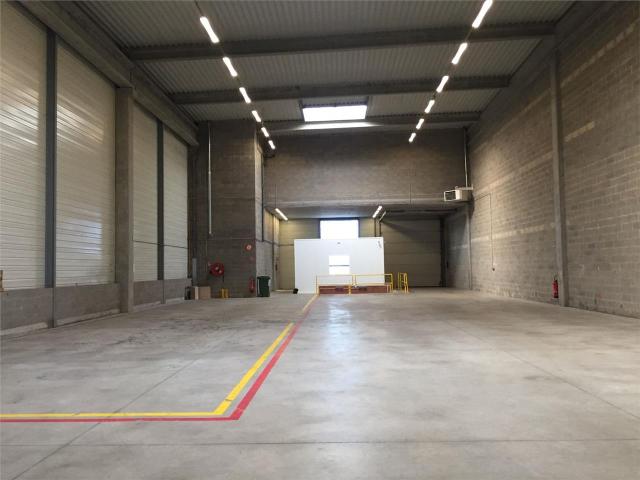 Location local d'activité Mitry Mory Proche RER et A104
