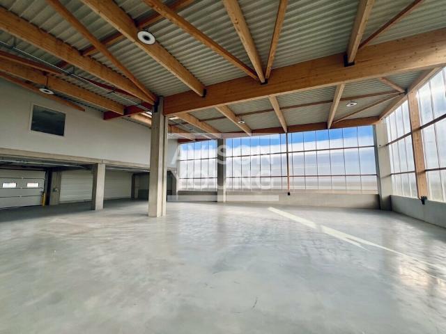 Location local d'activité neuf Tremblay en France Proche A1 et N104