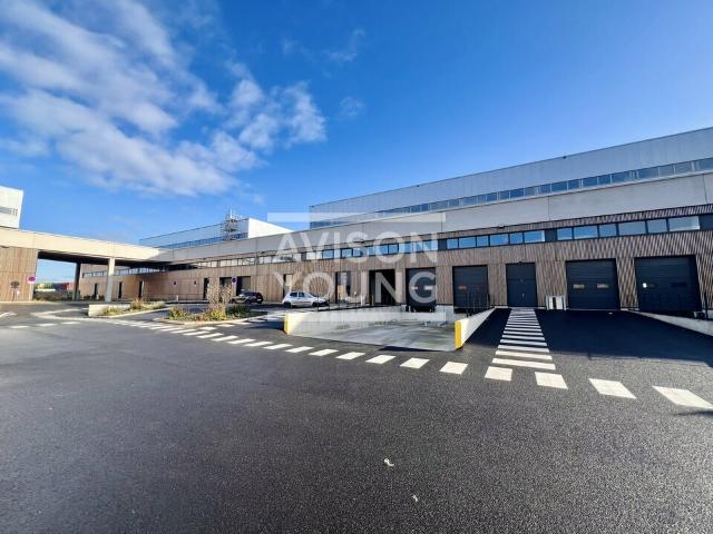 Location local d'activité neuf Tremblay en France Proche A1 et Francilienne
