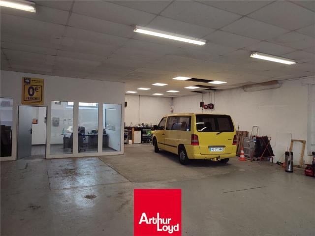 Location local d'activité Saint Georges de Reneins Proche A6 et gare