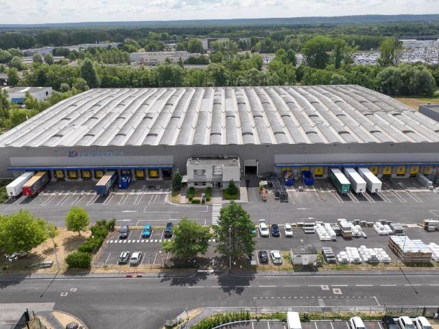 Location local d'activité Saint Ouen l'Aumône Rénové et sécurisé