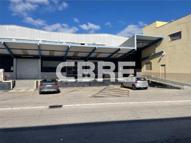 Location local d'activité Saint Laurent du Var Proche A8 et M6202bis