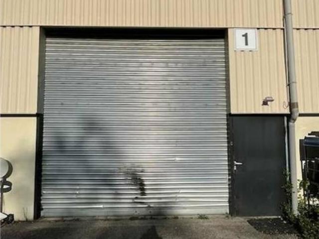Location local d'activité Saint Vincent de Mercuze Proche A41