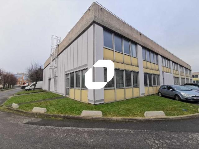 Location local d'activité Parc Michelet Ivry sur Seine Métro + périphérique