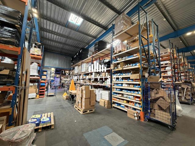 Location local d'activité Parcay Meslay Bureaux et entrepôts