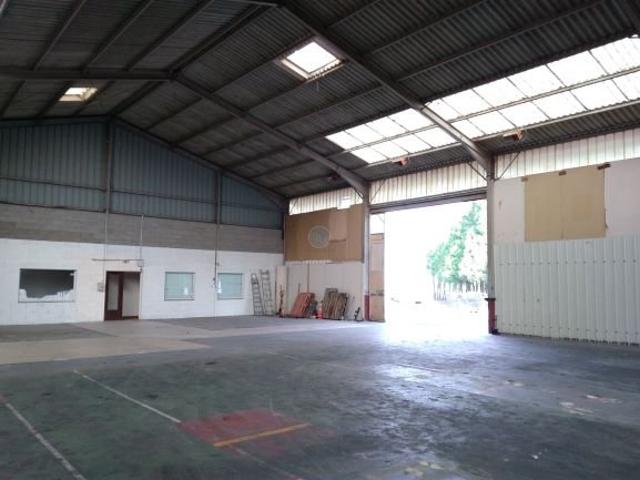 Location local d'activité Pithiviers Hauteur 6,50 m