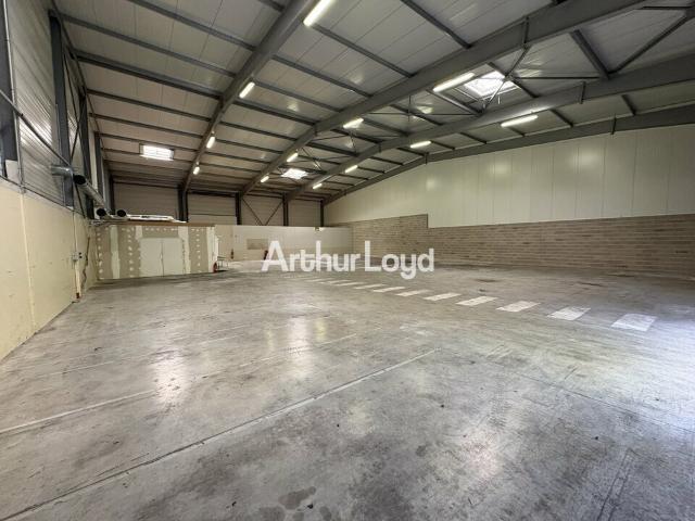 Location local d'activité Pierry Showroom et bureaux