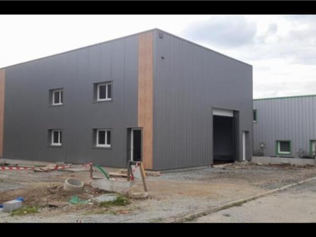 Location local d'activité Plougoumelen Voie rapide Kerval