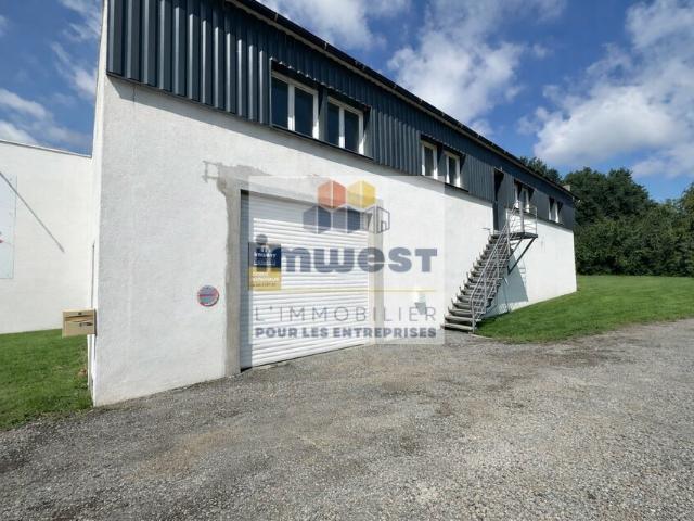 Location local d'activité Tinténiac Proche voie express Rennes Saint Malo