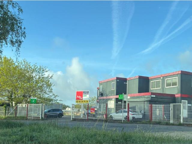 Location local d'activité Trignac Proche pôles aéronautique et naval