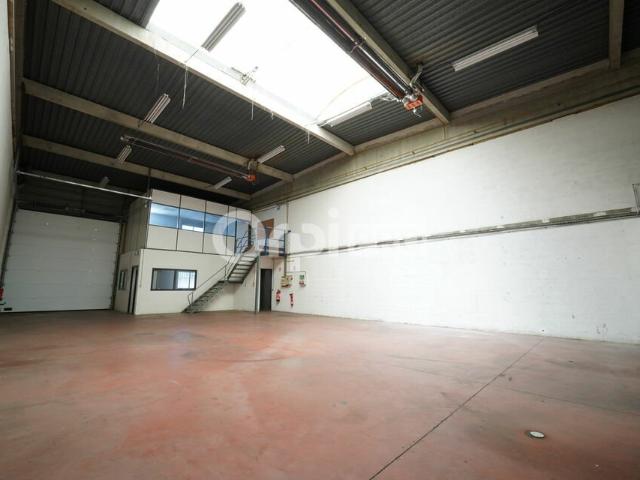 Location local d'activité Villeurbanne Accès transports en commun