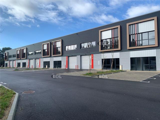 Location local d'activité Villeneuve lès Avignon Proche A9