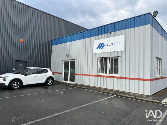 Location Local d'activités 164 m²