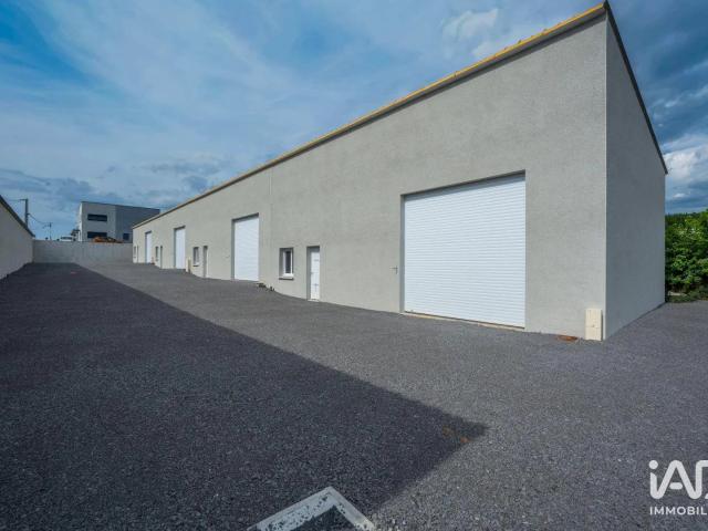 Location Local d'activités 100 m²