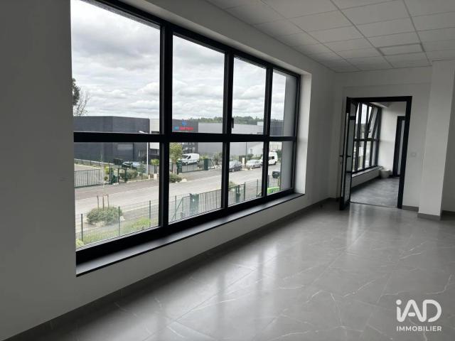 Location Local d'activités 100 m²