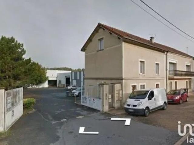 Location Local d'activités 709 m²