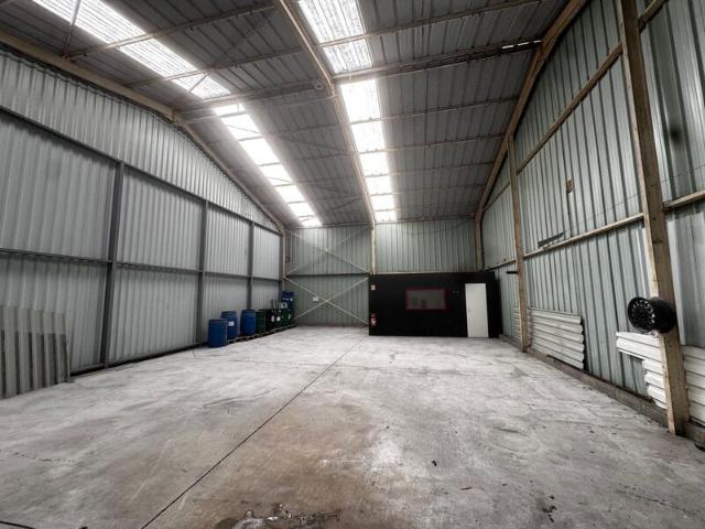 Location local de stockage Brest Zone Loscoat