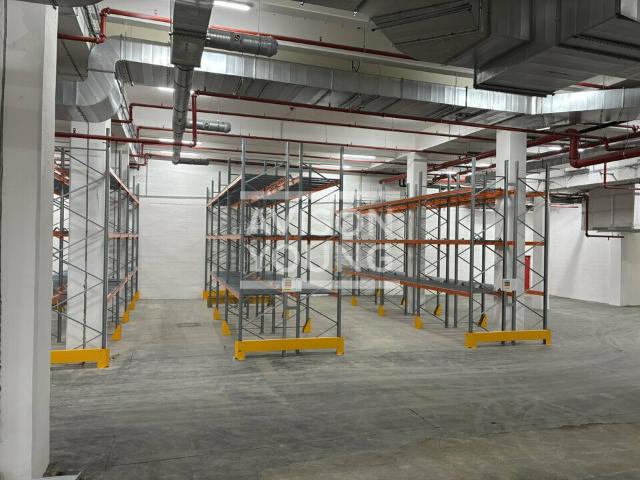 Location local logistique Paris 13 Proche périphérique et A1 A4