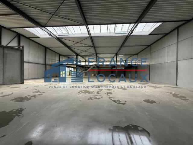 Location locaux d'activité Le Mesnil Amelot Proche A1 A104