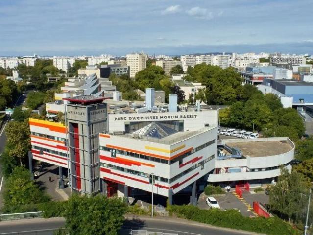 Location locaux d'activité Saint Denis Tram T1 & Grand Paris Express