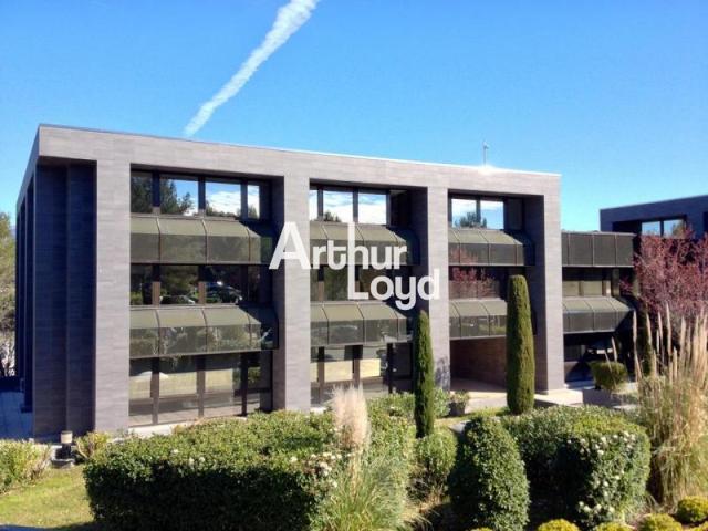 Location locaux d'activité Sophia Antipolis Accès A8
