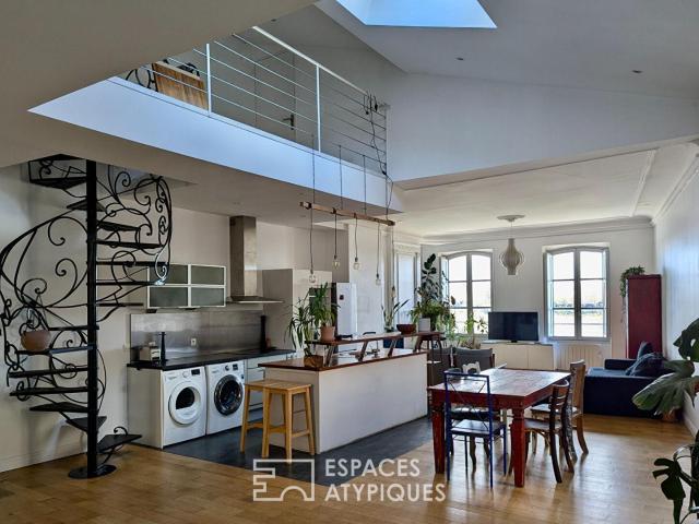 Location Loft Meublé sur les quais à BORDEAUX 118.5 m2 Espaces Atypiques Bordeaux