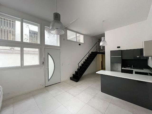 Location Loft 1 pièce 49.54 m2 Marseille 6ème