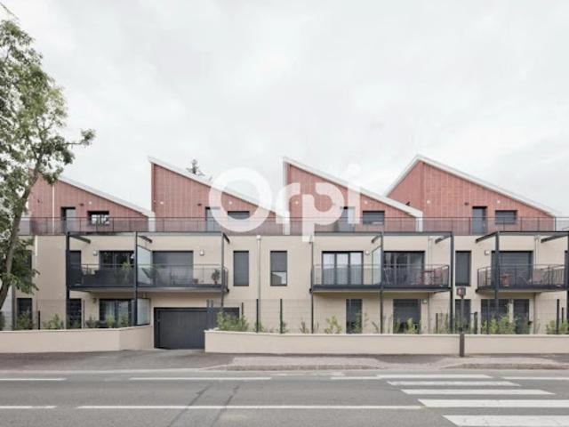 Location Loft 2 pièces 95 m2 Villefranche sur saone