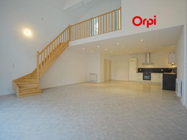 Location Loft 3 pièces 86.63 m2 Bernay