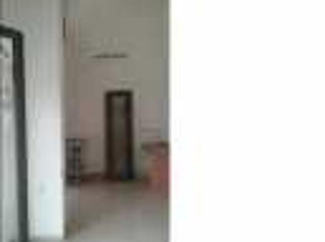 Location magasin sur le grand bd chouka