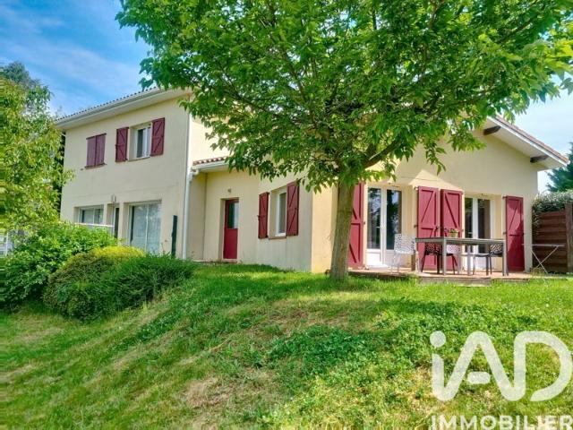 Location Maison/villa 10 pièces