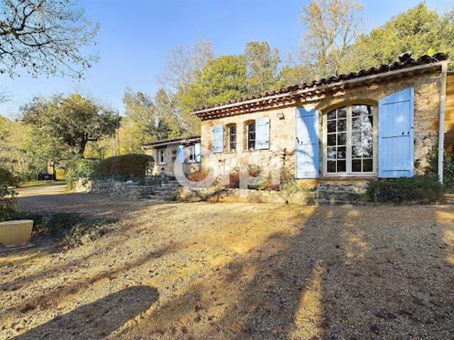 Location Maison 3 pièces 100 m2 Montauroux