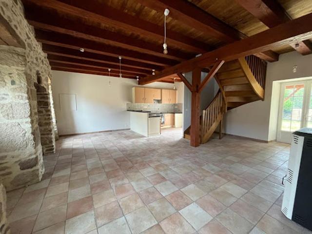 Location Maison 3 pièces 102 m2 Saint Hilaire les Places