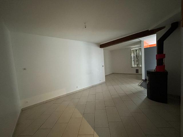 Location Maison 3 pièces 102m²