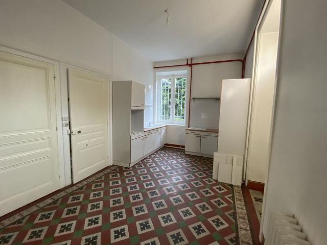 Location Maison 3 pièces 126m² VILLARS LES DOMBES 01330