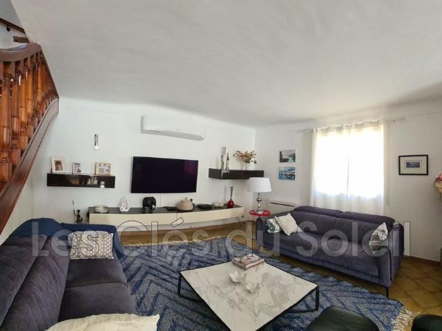 Location Maison 3 pièces 134m² ST CYR SUR MER 83270
