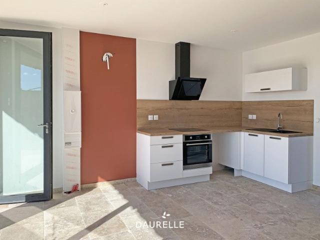 Location Maison 3 pièces 45m² MOLLEGES 13940