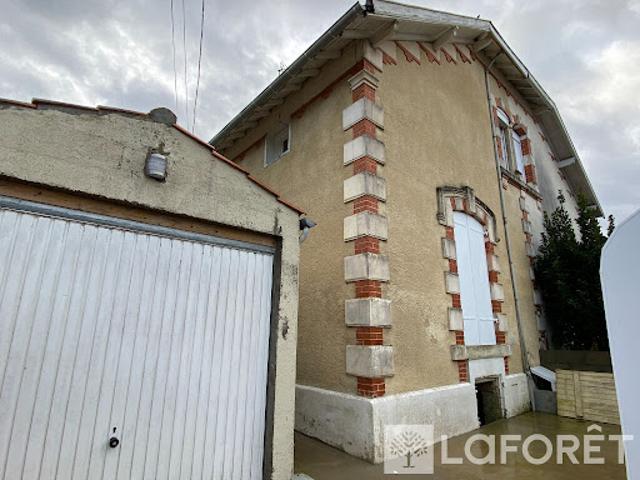 Location Maison 3 pièces 53.87 m2 Saintes
