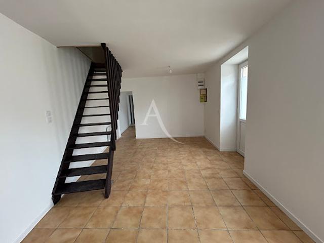 Location Maison 3 pièces 57.33 m2 Bourg et Comin