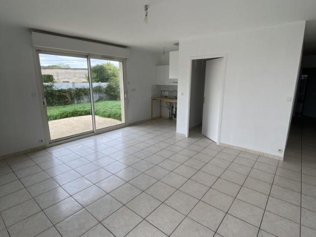 Location Maison 3 pièces 57m² FARGUES ST HILAIRE 33370