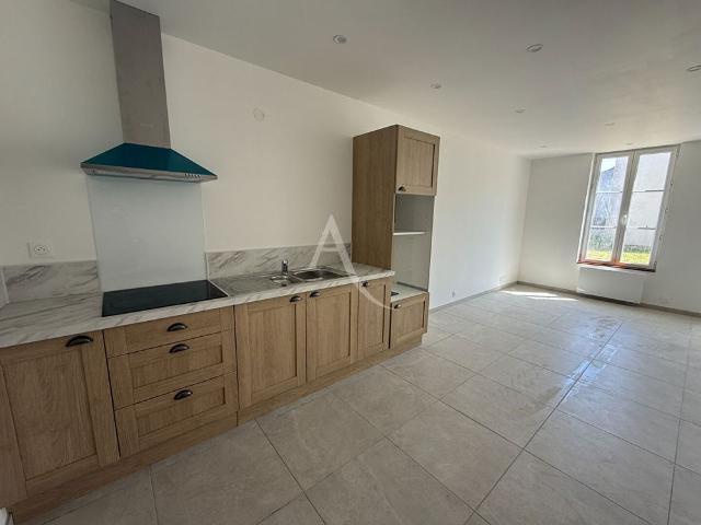 Location maison 3 pièces, 61.85m², Saintes