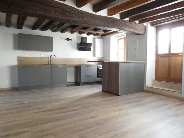 Location maison 3 pièces, 63.00m², Neuville aux Bois
