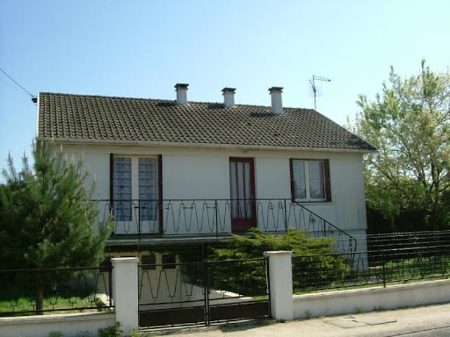 Location Maison 3 pièces 65 m2 Vitry aux Loges