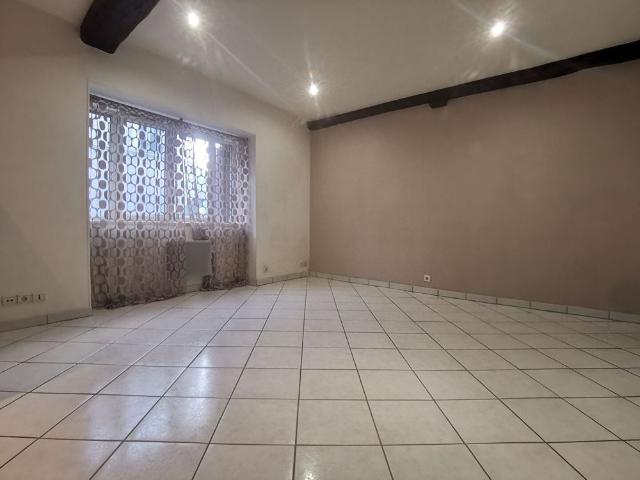 Location Maison 3 pièces 65m² EPERNON 28230