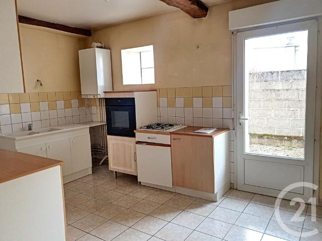 Location Maison 3 pièces 65m² LA CHAPELLE ST LUC 10600