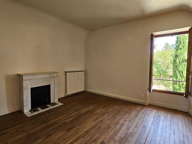 Location Maison 3 pièces 65m² SAMOREAU 77210