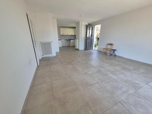 Location Maison 3 pièces 67.3 m2 Combourg