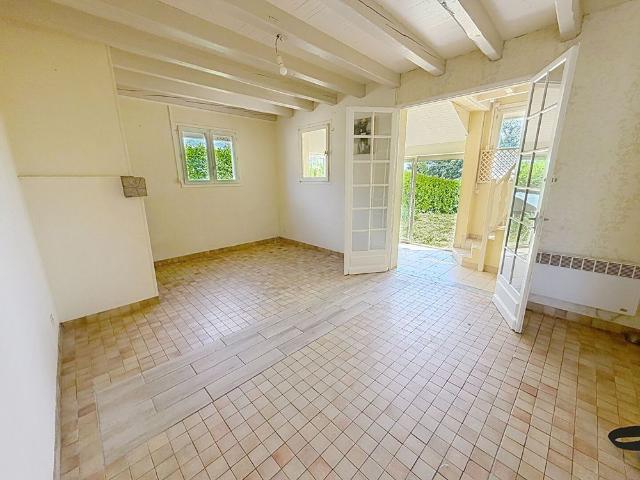 Location maison 3 pièces, 68.00m², Puy l'Évêque