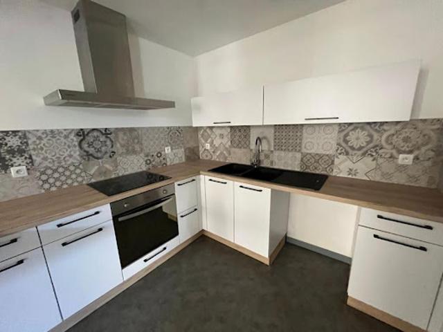 Location Maison 3 pièces 68 m2 Pexiora