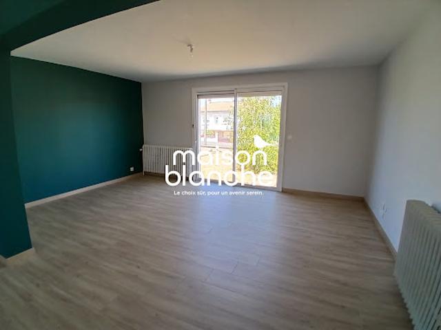 Location Maison 3 pièces 69.53 m2 Châtillon sur Thouet